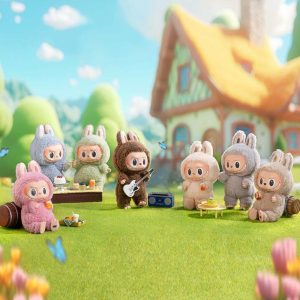 معرفی عروسک لابوبو (Secret Macaron Labubu)