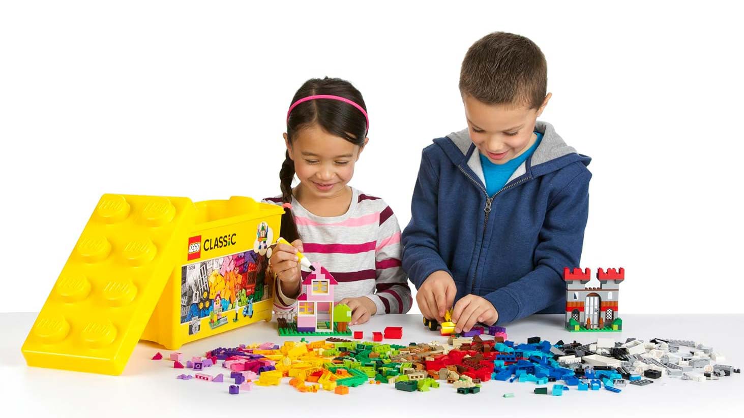  لگو (LEGO) و آجرهای ساختنی؛ کلاسیک‌ترین ابزار خلاقیت